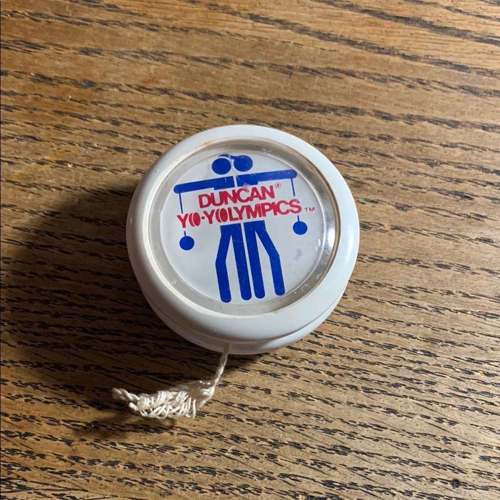 Duncan Yo-Yo White with Blue Logo